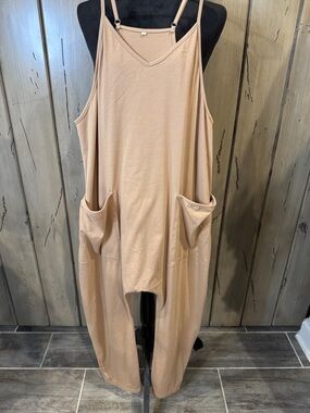 Source Unknown Tan Sleeveless Jumpsuit with Pockets